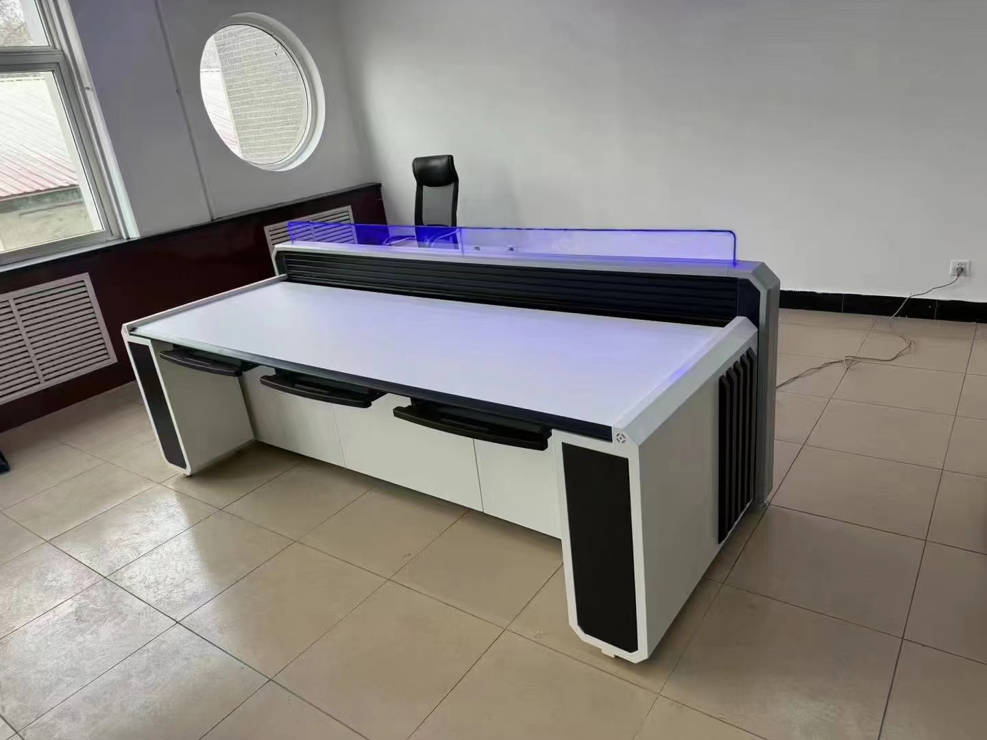 �Ϸ����������ƿ���̨TLC-123